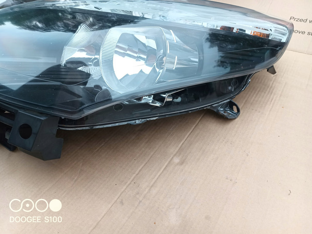 Frontscheinwerfer Renault Scenic 89902926 Ein Satz Scheinwerfer Headlight