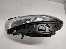 Laden Sie das Bild in den Galerie-Viewer, Frontscheinwerfer Mercedes-Benz W177 A1779063705 Links Scheinwerfer Headlight SCH8494671973nk