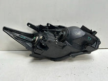 Laden Sie das Bild in den Galerie-Viewer, Frontscheinwerfer Toyota Prius Links Scheinwerfer Headlight SCH9764211063nu