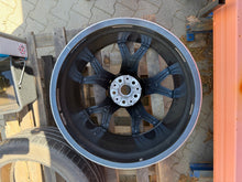 Load image into Gallery viewer, 1x Alufelge 21 Zoll 10.5" 5x120 43ET Schwarz 8071999 BMW X5 Rim Wheel FEL2020383452fa
