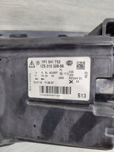 Laden Sie das Bild in den Galerie-Viewer, Frontscheinwerfer VW Touareg 7P1941752 Xenon Rechts Scheinwerfer Headlight SCH3577731032od