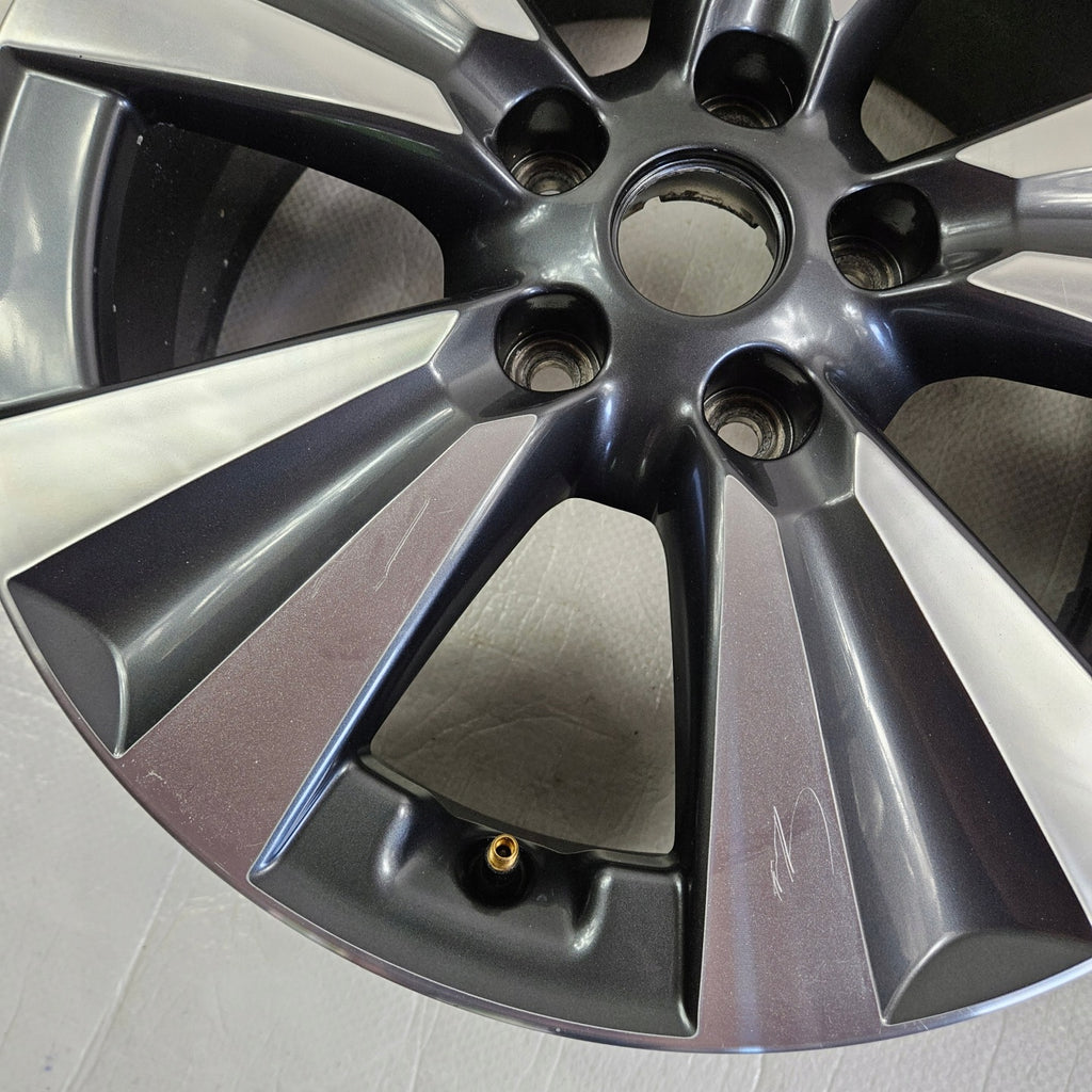 1x Alufelge 17 Zoll 6.5" 5x114.3 45ET 3NA3A Nissan III Pulsar Talisman Scenic FEL7919166975bn