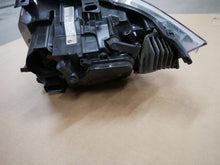 Laden Sie das Bild in den Galerie-Viewer, Frontscheinwerfer BMW E91 E90 7202584 Xenon Rechts Scheinwerfer Headlight SCH4459332208kt