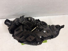 Laden Sie das Bild in den Galerie-Viewer, Frontscheinwerfer Audi A3 8Y0941011C LED Links Scheinwerfer Headlight SCH6483911426ah