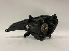Laden Sie das Bild in den Galerie-Viewer, Frontscheinwerfer Hyundai Santa I Grand Fe 92202B80B0 Rechts Headlight SCH8378743662nh