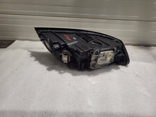 Laden Sie das Bild in den Galerie-Viewer, Frontscheinwerfer Volvo S40 31265698 Xenon Links Scheinwerfer Headlight SCH3096448172im