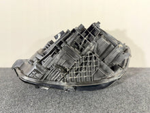 Laden Sie das Bild in den Galerie-Viewer, Frontscheinwerfer Mercedes-Benz Cla A1189068400 LED Rechts Headlight SCH7958236452sb