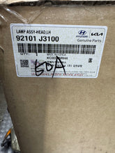 Laden Sie das Bild in den Galerie-Viewer, Frontscheinwerfer Hyundai Veloster 92101J3100 LED Links Scheinwerfer Headlight SCH9191594456tq