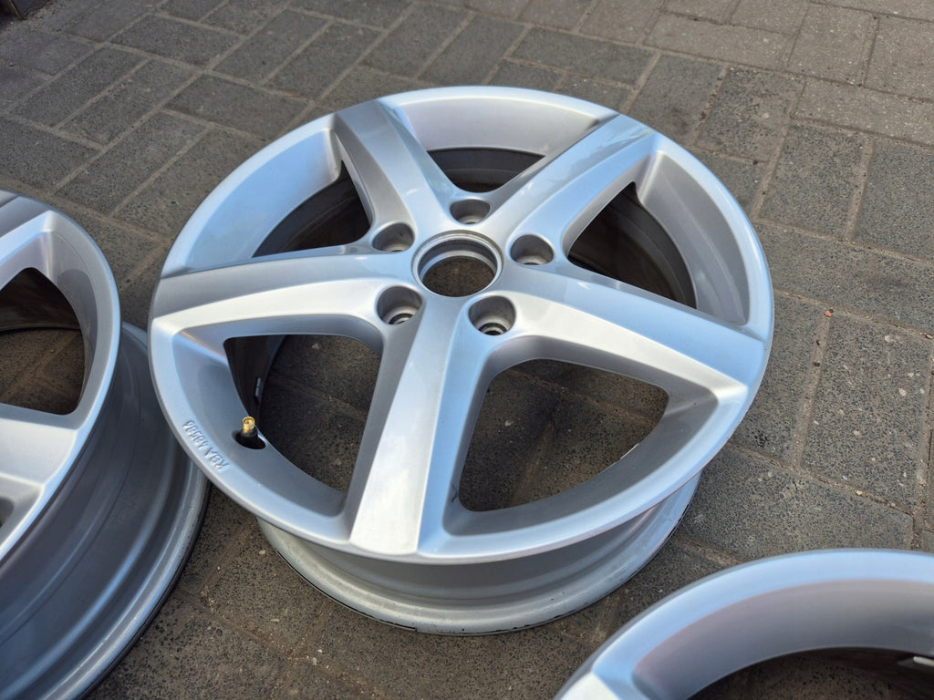 4x Alufelge 16 Zoll 6.0" 5x112 50ET 5K0071496 Audi I Rim Wheel FEL4649469477fi