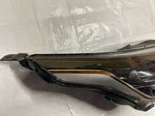 Laden Sie das Bild in den Galerie-Viewer, Frontscheinwerfer Kia Ceed 92102J7050 Rechts Scheinwerfer Headlight SCH9100065129cd