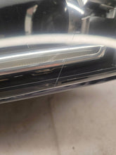 Laden Sie das Bild in den Galerie-Viewer, Frontscheinwerfer Audi Q3 8U0941005 Xenon Links Scheinwerfer Headlight