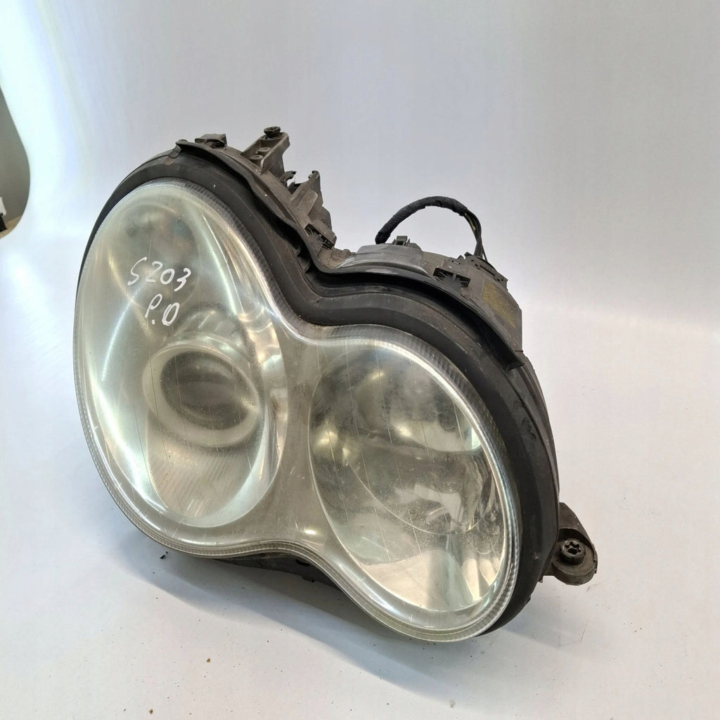 Frontscheinwerfer Mercedes-Benz W203 1307329088 Rechts Scheinwerfer Headlight SCH4621388638gh