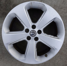 Load image into Gallery viewer, 4x Alufelge 18 Zoll 7.0" 5x105 38ET Silber 95181597 95145409 Opel Mokka FEL5676218576pm