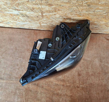 Laden Sie das Bild in den Galerie-Viewer, Frontscheinwerfer Mercedes-Benz W206 A2069067103 LED Links Headlight SCH3354061767gi