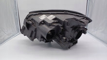 Laden Sie das Bild in den Galerie-Viewer, Frontscheinwerfer Mercedes-Benz Gla A1569062400 Rechts Scheinwerfer Headlight SCH9170053083dv