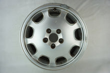 Laden Sie das Bild in den Galerie-Viewer, 1x Alufelge 16 Zoll 7.0&quot; 5x108 49ET 8623855 Volvo Rim Wheel
