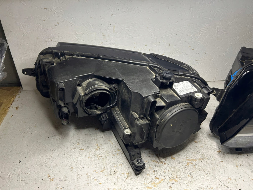 Frontscheinwerfer VW Tiguan 5NB941005B 5NB941006B Ein Satz Headlight SCH9946558262fy