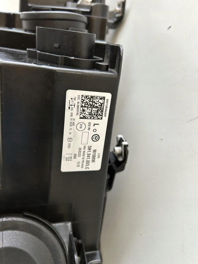 Frontscheinwerfer VW Golf VIII 5H1941005C Ein Stück (Rechts oder Links) SCH4873730076ja