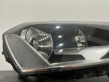 Laden Sie das Bild in den Galerie-Viewer, Frontscheinwerfer VW Passat B7 3AB941006 Rechts Scheinwerfer Headlight