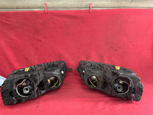 Laden Sie das Bild in den Galerie-Viewer, Frontscheinwerfer Skoda Octavia III 5E1941016B 5E1941015B Xenon Ein Satz SCH1531620766mg
