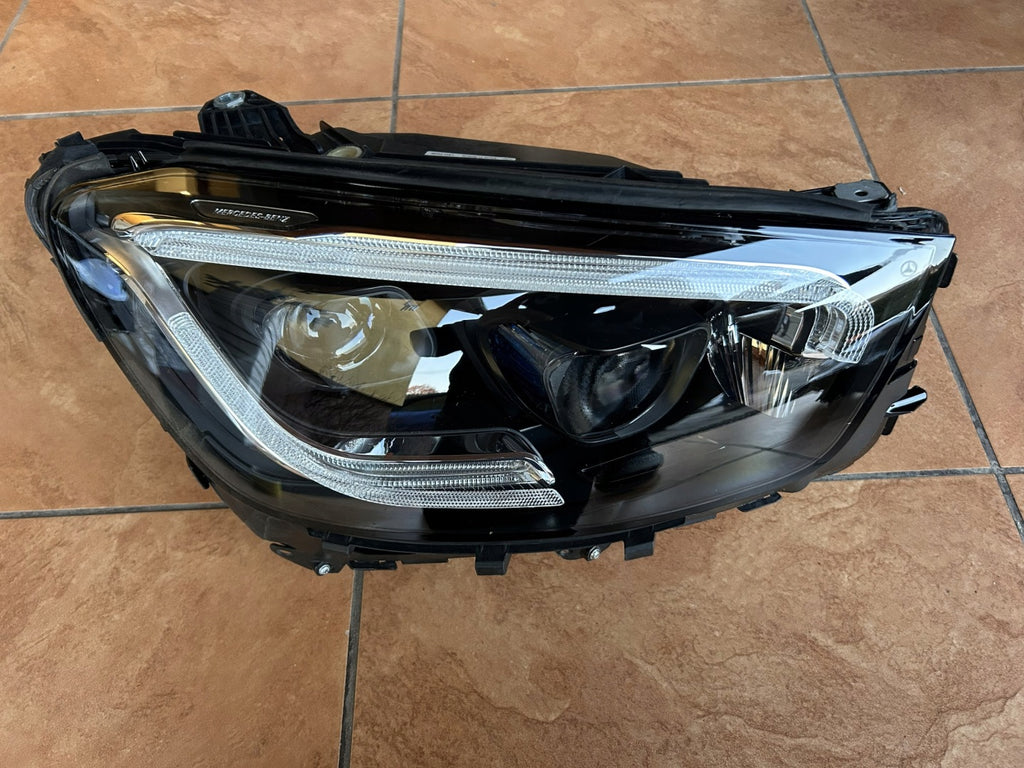Frontscheinwerfer Mercedes-Benz Glc A2539065003 A2539065203 Ein Satz Headlight SCH5676630510kd