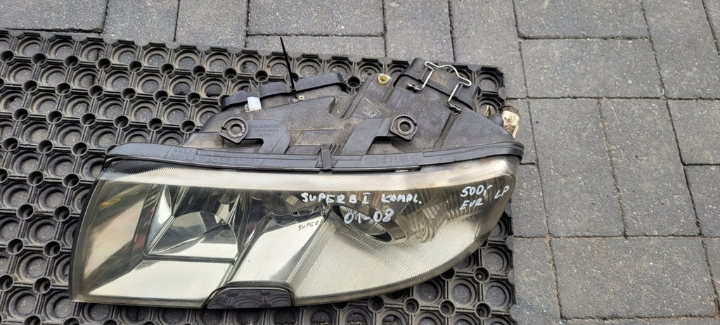 Frontscheinwerfer Skoda Superb I 24675500 Links Scheinwerfer Headlight SCH3043685152vn