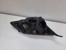 Laden Sie das Bild in den Galerie-Viewer, Frontscheinwerfer Honda Crv Cr-V III 33150-SWW-G1C Xenon Links Headlight