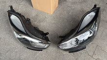 Laden Sie das Bild in den Galerie-Viewer, Frontscheinwerfer Hyundai Ix20 Ein Stück (Rechts oder Links) Headlight SCH3268515104qo