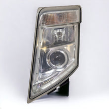 Laden Sie das Bild in den Galerie-Viewer, Frontscheinwerfer Volvo 21323114 Xenon Links Scheinwerfer Headlight