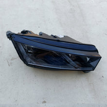 Load image into Gallery viewer, Frontscheinwerfer Skoda Octavia IV 5E4941016 LED Rechts Scheinwerfer Headlight SCH5194157285ul