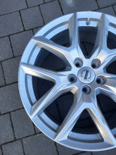 Laden Sie das Bild in den Galerie-Viewer, 1x Alufelge 18 Zoll 7.5" 5x108 50 5ET Glanz Silber 31423851 Volvo Xc60 Rim Wheel FEL6179474935dc