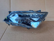 Laden Sie das Bild in den Galerie-Viewer, Frontscheinwerfer Seat Ateca 576941007A LED Ein Stück (Rechts oder Links)