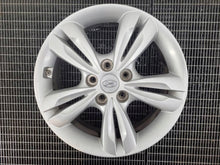 Load image into Gallery viewer, 1x Alufelge 17 Zoll 6.5" 5x114.3 48ET Glanz Silber 52910-2S210 Hyundai Ix35 FEL9444962824ox