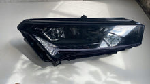 Laden Sie das Bild in den Galerie-Viewer, Frontscheinwerfer Skoda Enyaq 5LB941016G- Full LED Ein Stück (Rechts oder Links)