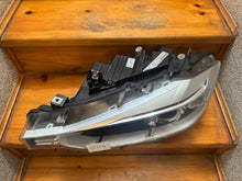 Load image into Gallery viewer, Frontscheinwerfer BMW 3 F30 F31 7314531 Xenon Ein Stück (Rechts oder Links) SCH2980394228xv