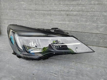 Load image into Gallery viewer, Frontscheinwerfer Opel Astra K 39195689 Vorderseite Scheinwerfer Headlight