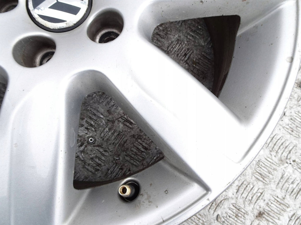 1x Alufelge 15 Zoll 5x100 40ET VW Polo Rim Wheel FEL3718786150hh