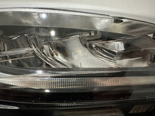Laden Sie das Bild in den Galerie-Viewer, Frontscheinwerfer Ford Fiesta I N1BB-13E014-AE Full LED Rechts Headlight SCH5204833722fc