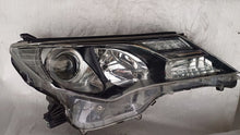 Laden Sie das Bild in den Galerie-Viewer, Frontscheinwerfer Toyota Rav 4 IV I Ein Stück (Rechts oder Links) Headlight SCH6926090025xl
