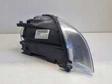 Laden Sie das Bild in den Galerie-Viewer, Frontscheinwerfer Volvo S80 II V70 III Xc70 30796133 Xenon Links Headlight