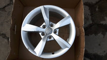 Load image into Gallery viewer, 1x Alufelge 16 Zoll 7.5&quot; 5x112 37ET Silber 4G0071496 Audi A6 C7 Rim Wheel