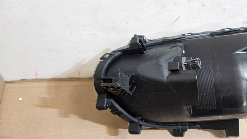 Frontscheinwerfer Mitsubishi 90738200 Rechts Scheinwerfer Headlight SCH9016000329km