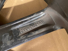 Laden Sie das Bild in den Galerie-Viewer, 1x Alufelge 19 Zoll 8.0&quot; 5x112 44ET 3V0601025AP Skoda Superb Iii Rim Wheel