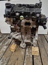 Load image into Gallery viewer, Motor Opel Crossland X 10XKDN 1.2 THP Benzin Engine Unkomplett MOT2112645255gp