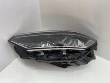 Laden Sie das Bild in den Galerie-Viewer, Frontscheinwerfer VW Passat B8 3G1941081 Links Scheinwerfer Headlight