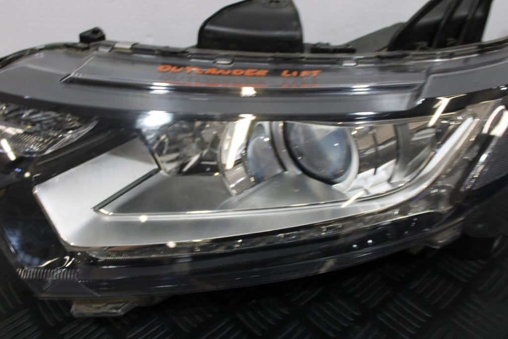 Frontscheinwerfer Mitsubishi Outlander III 8301C8-53 Links Headlight SCH8538687052cd