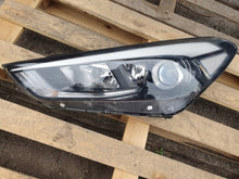 Laden Sie das Bild in den Galerie-Viewer, Frontscheinwerfer Hyundai Tucson 92101-D7110 Links Scheinwerfer Headlight SCH4173317717nk