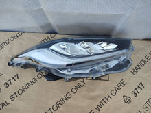 Load image into Gallery viewer, Frontscheinwerfer Toyota 4 Yaris K08EUK0-8EU Full LED Rechts Headlight