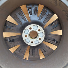 Load image into Gallery viewer, 1x Alufelge 17 Zoll 6.5" 5x112 658601025F Skoda Scala Rim Wheel FEL3930797375ul