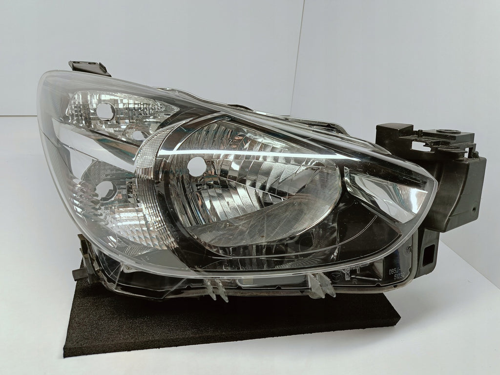 Frontscheinwerfer Mazda 2 DB5J-51030 Rechts Scheinwerfer Headlight SCH8305135312ti